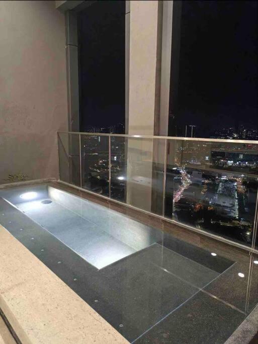 1+ 1 Bedroom 4-5Pax/Klcc/ Bukit Bintang/City View/Mrt Kuala Lumpur Exterior photo