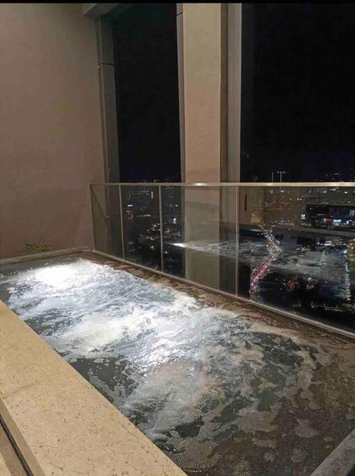 1+ 1 Bedroom 4-5Pax/Klcc/ Bukit Bintang/City View/Mrt Kuala Lumpur Exterior photo